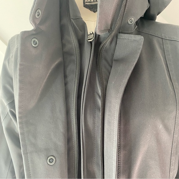 Patagonia Waterproof Jacket with Hood - XS - Picture 7 of 17